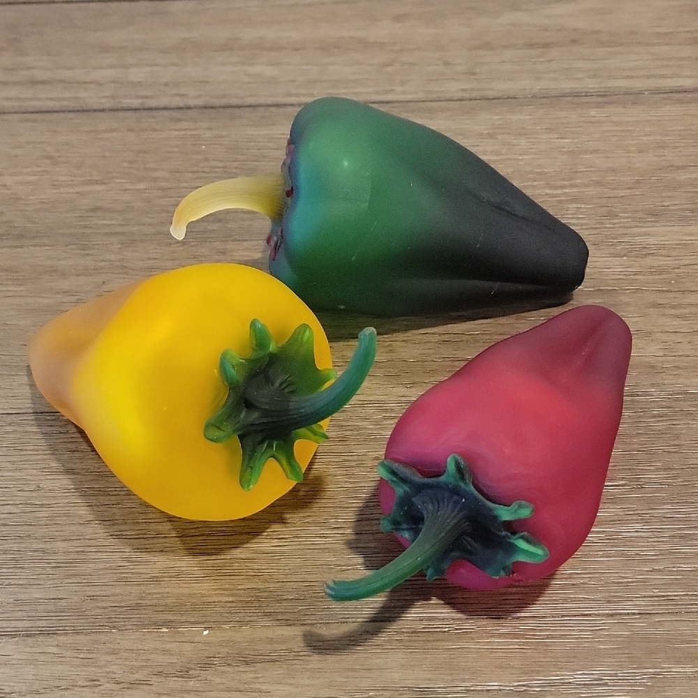 ​Vintage Hand-Blown Frosted Glass Peppers - Set of 3 (Matte Finish)